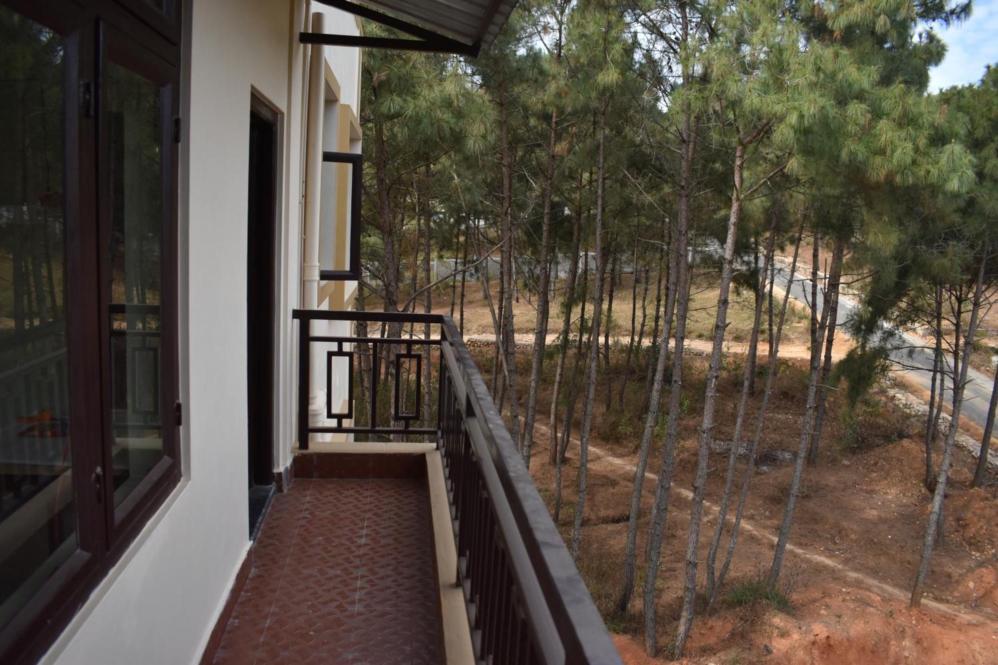 Xtsy Travellers Hostel 西隆 外观 照片