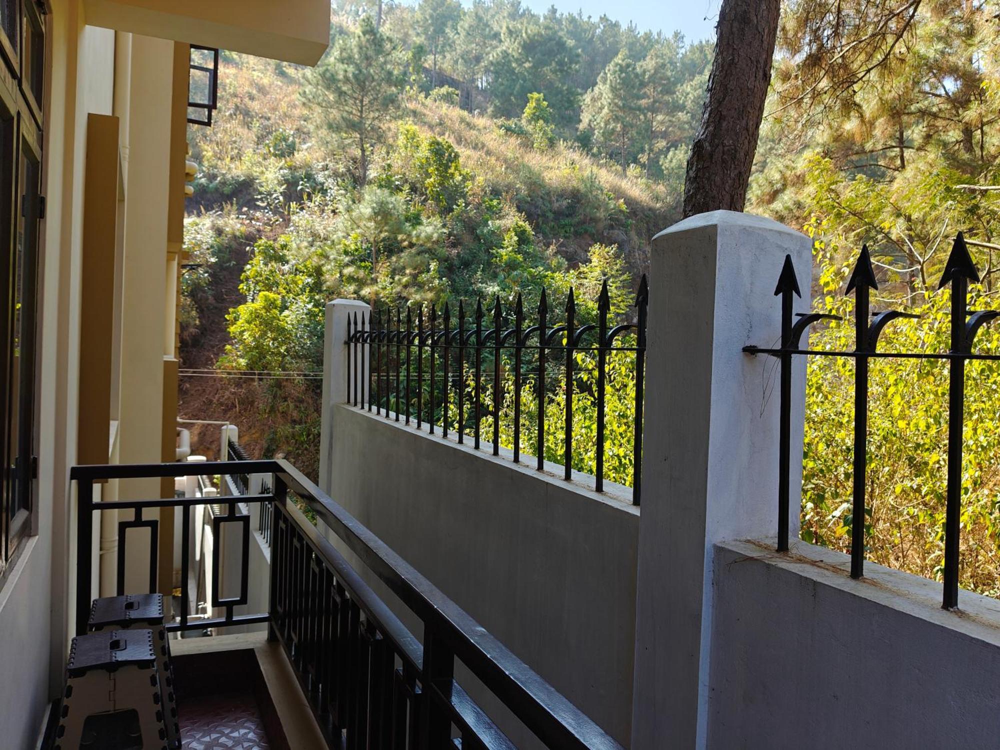 Xtsy Travellers Hostel 西隆 客房 照片