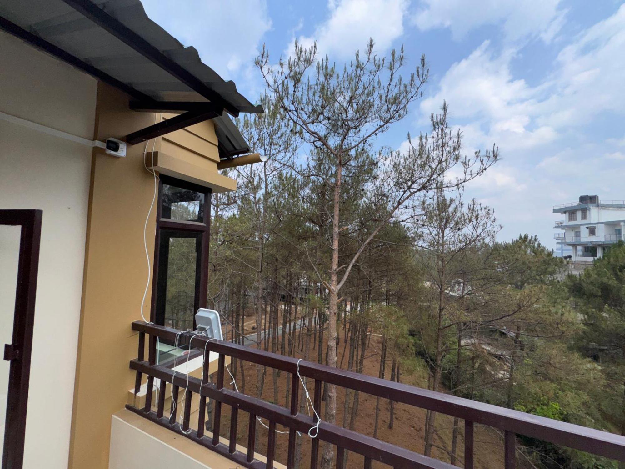 Xtsy Travellers Hostel 西隆 外观 照片